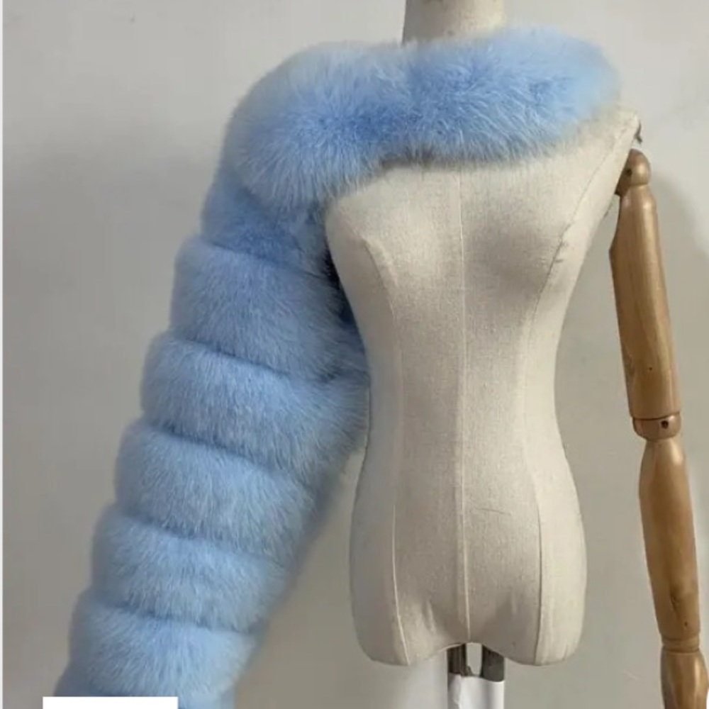 🔥New blue faux fur scarf🔥 - Picture 9 of 15